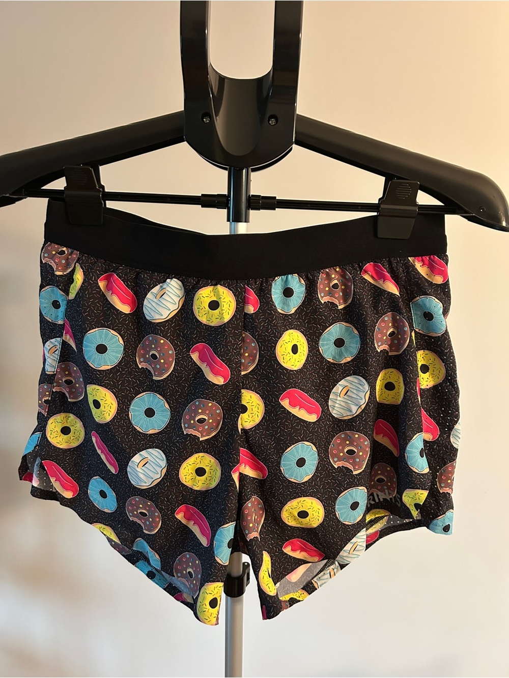 Sprints Donut Print Running Shorts - Black with Bright Donuts